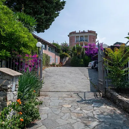 201c - In Villa, Relax Nel Di Lavagna, Giardino E Piscina Condivisa Apartmán *